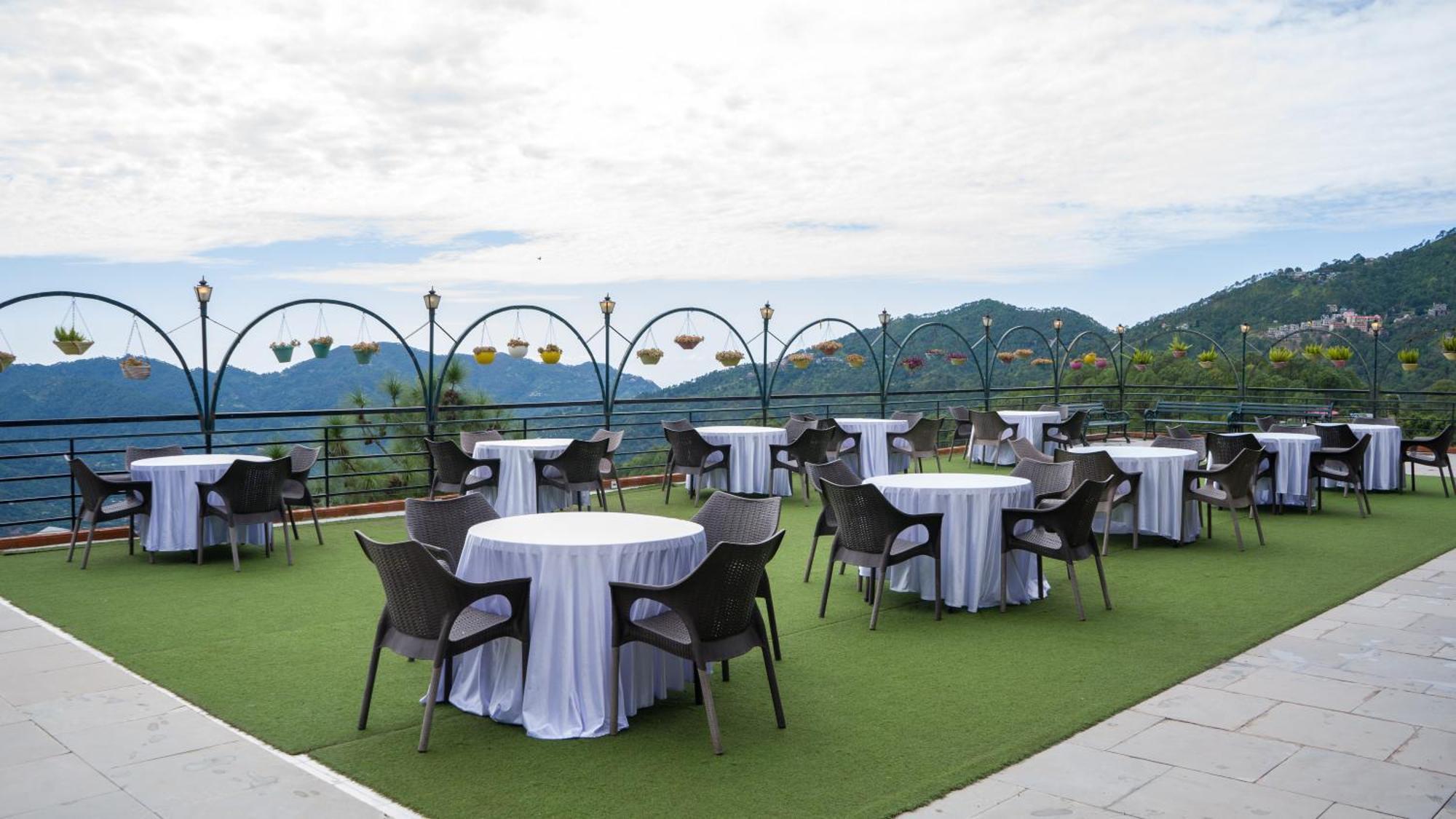 Winnies Holiday Resort & Spa Касаулі Екстер'єр фото